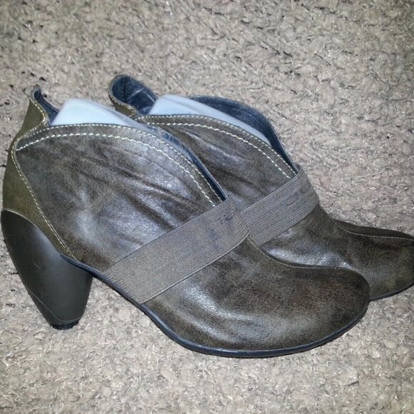 JUMP FOR THE PEOPLE-BRASH Bootie-Olive/Dark Brown Leather-Size 9.5-Excellent - Picture 4 of 7